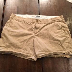 🛍Old Navy khaki shorts